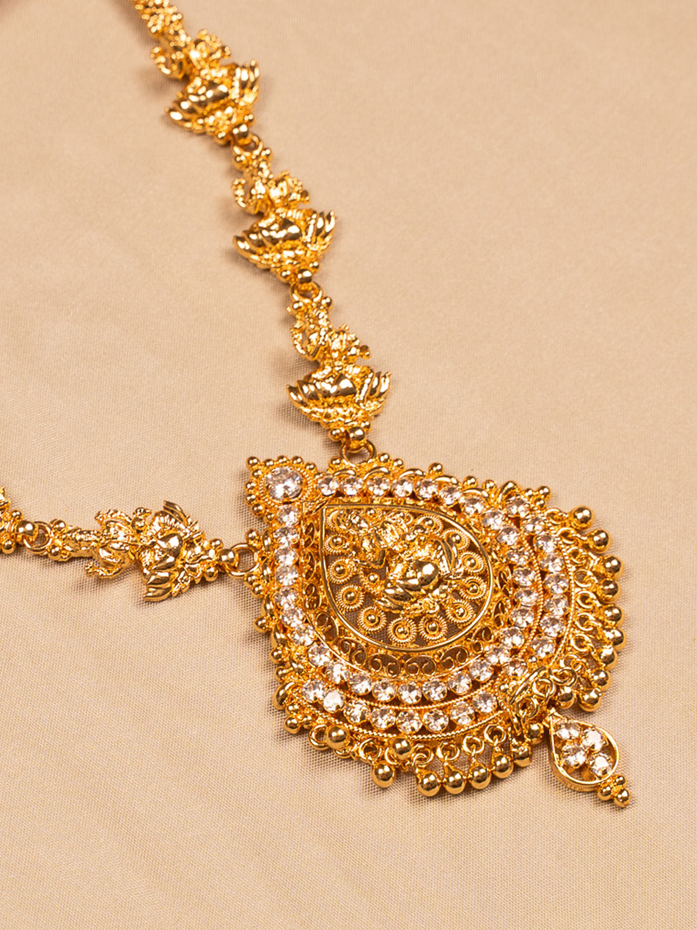 Radiant Gold Necklace with Embellished Drop Pendant