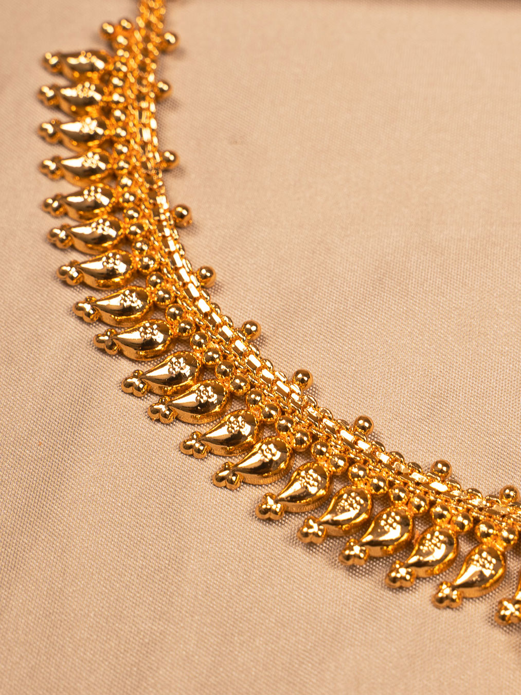 Antique Gold Paisley Choker Necklace