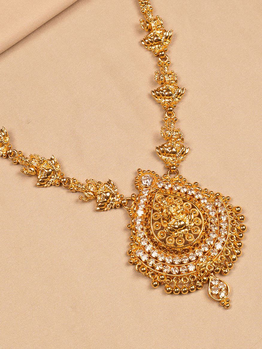 Radiant Gold Necklace with Embellished Drop Pendant