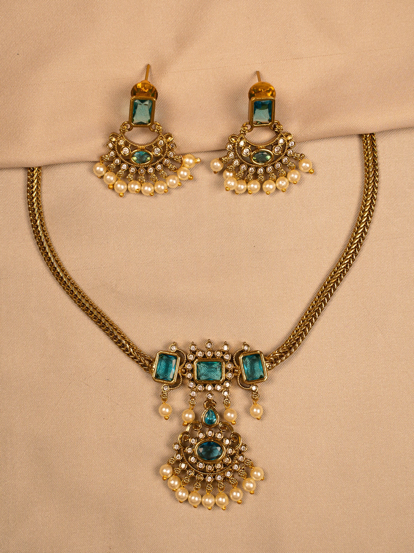 Traditional Green Temple Design Necklace KC574