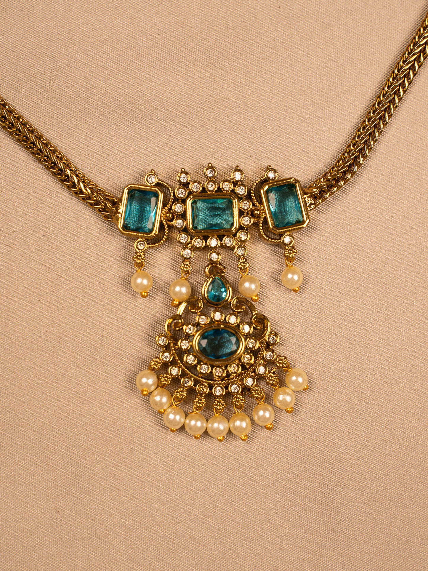 Traditional Green Temple Design Necklace KC574