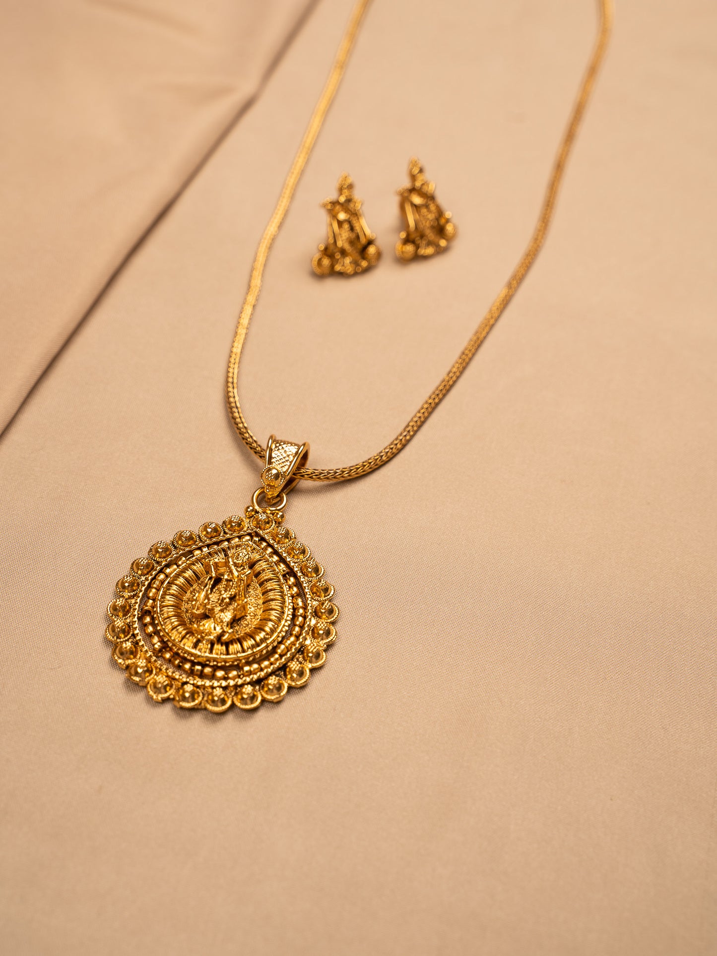 Lakshmi Devi Temple Pendant Set – Antique Gold Finish