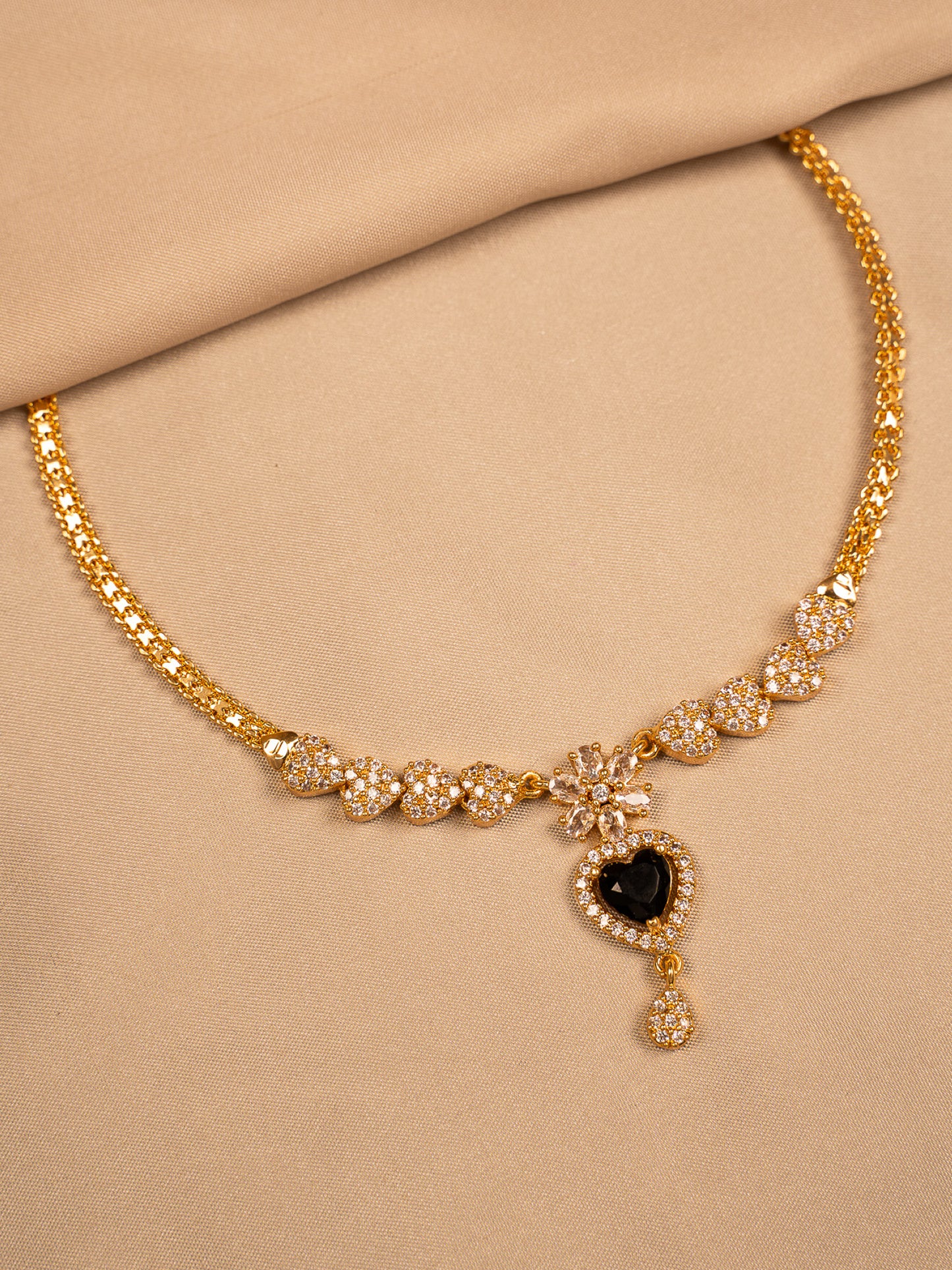 Elegant Black Stone Heart Pendant Necklace