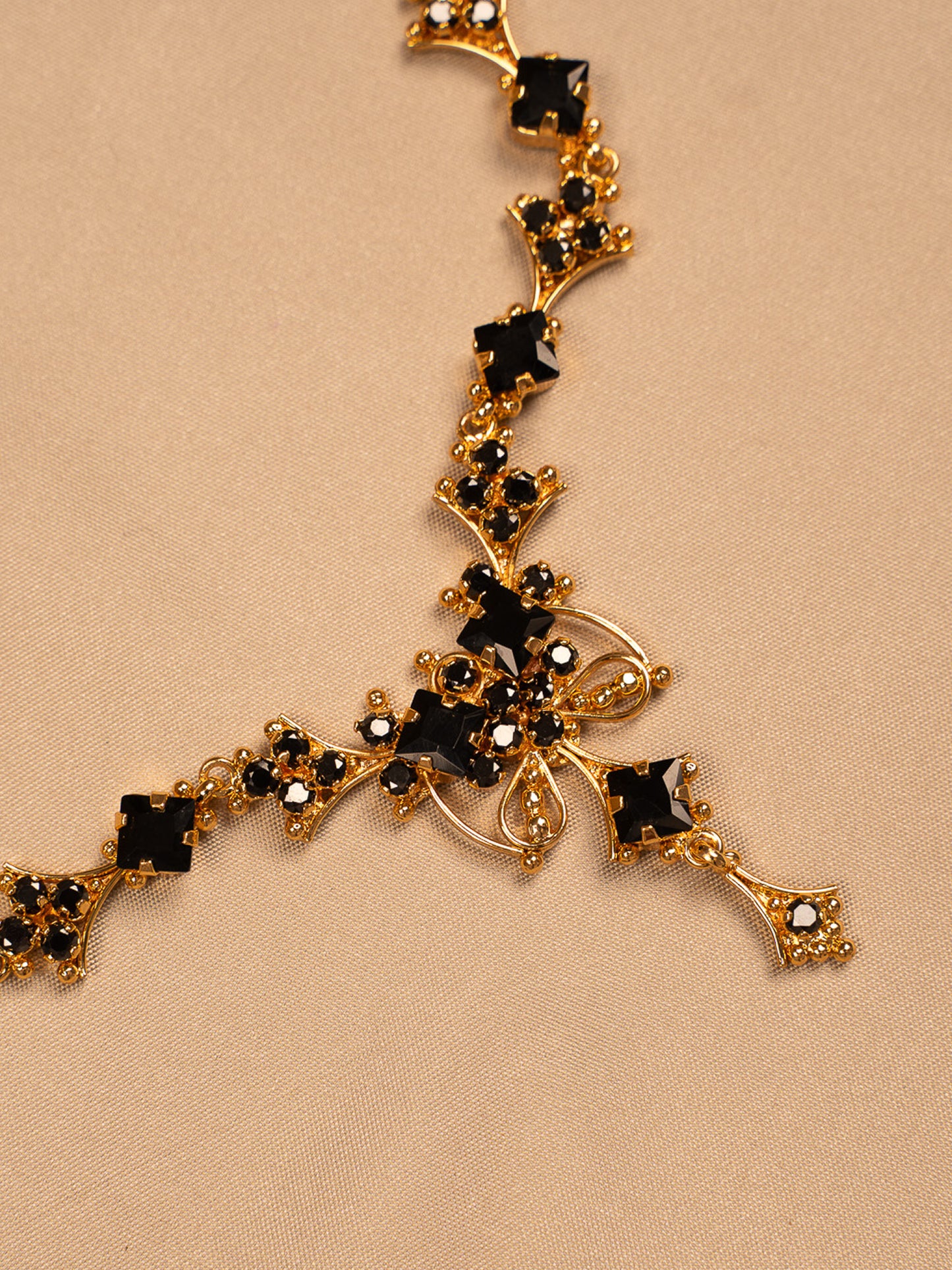 Statement Black Stone Gold Necklace with Intricate Design
