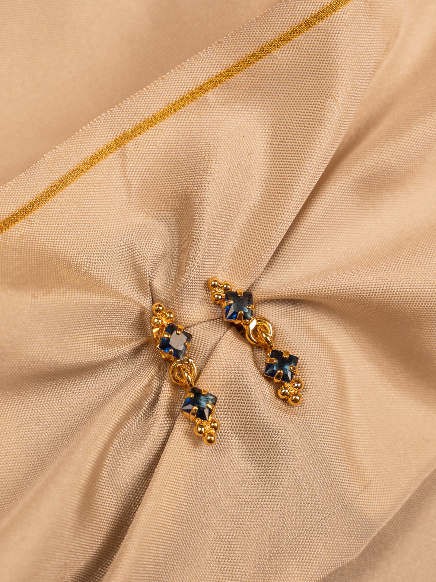 Gold-Plated Choker Set with Sapphire Blue Stones & Matching Studs