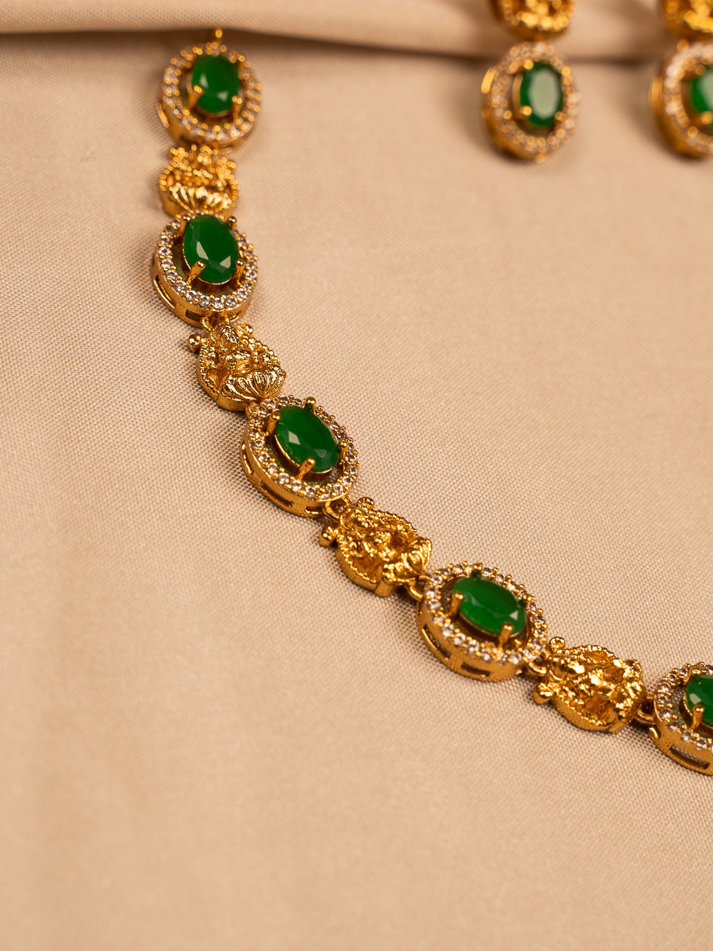 Elegant Green Stone Necklace Set with Gold Filigree Accents