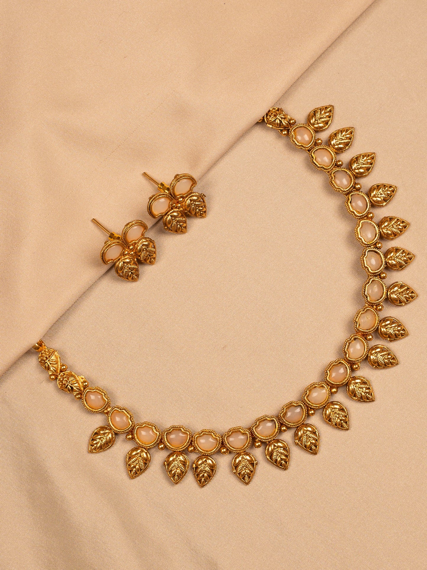 Antique Gold Leaf Necklace Set with Cream Stone Detailing
