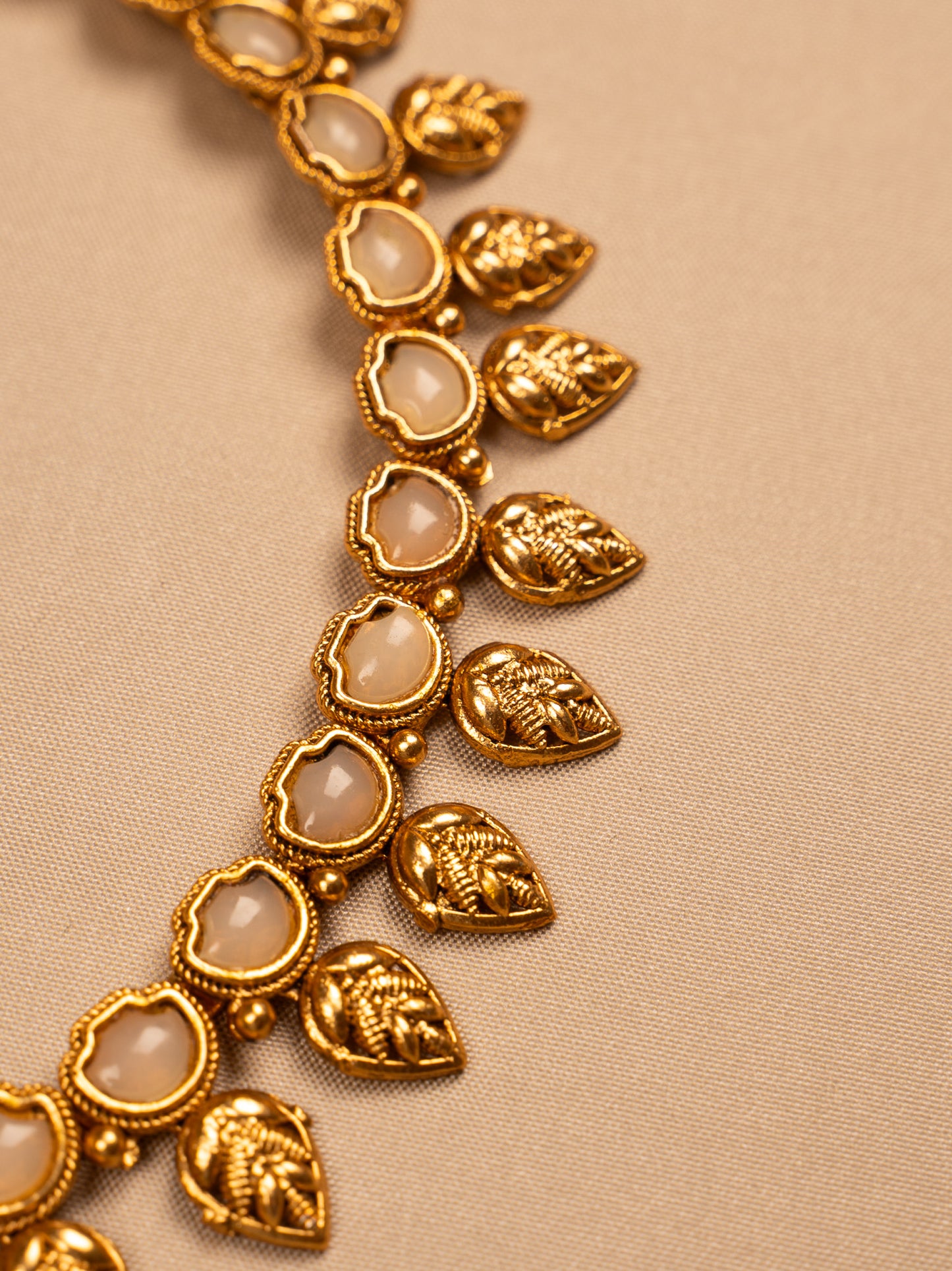 Antique Gold Leaf Necklace Set with Cream Stone Detailing