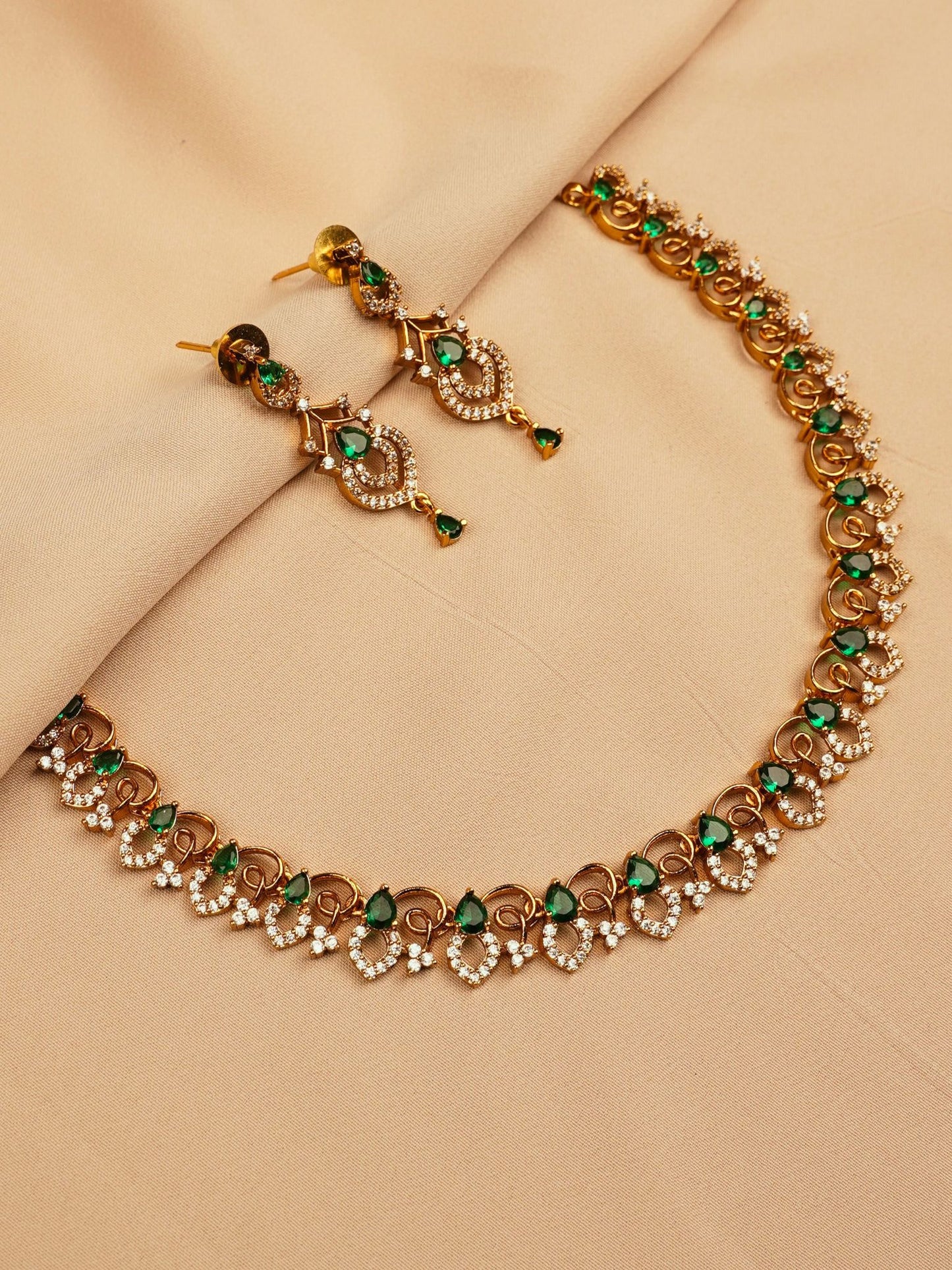 Elegant Gold-Plated Emerald Necklace Set with Earrings