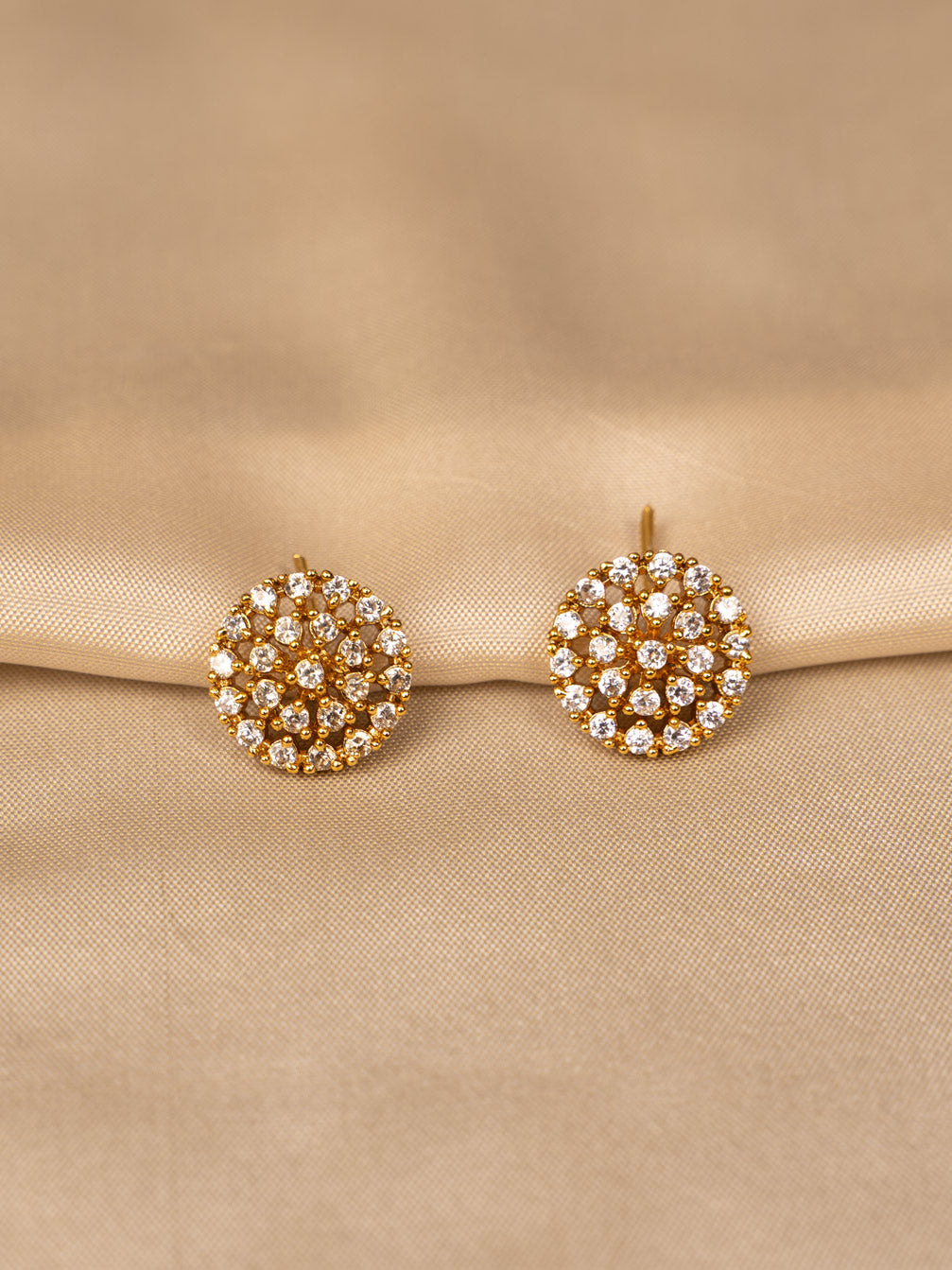 Elegant White Stone Necklace Set – Timeless & Graceful KC582