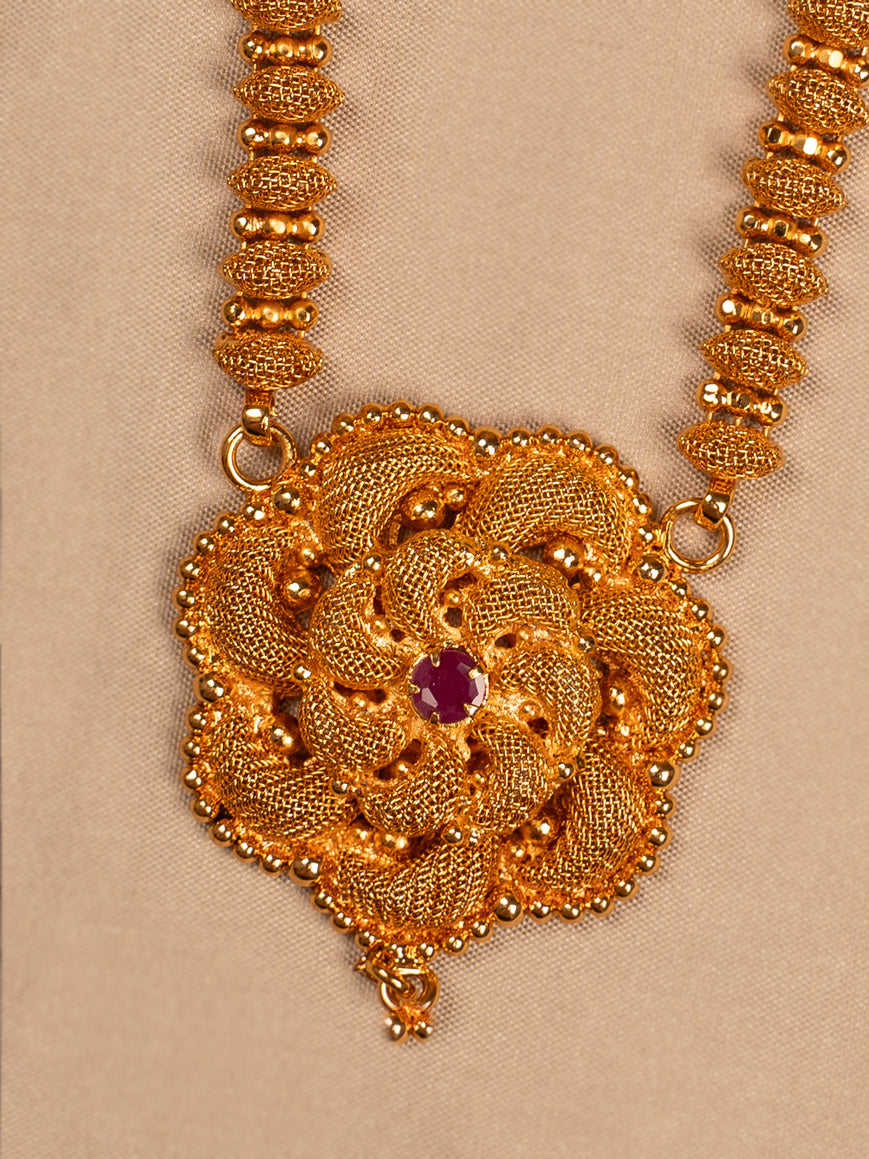 Paisley Floral Pendant Necklace – Red & Green Stones
