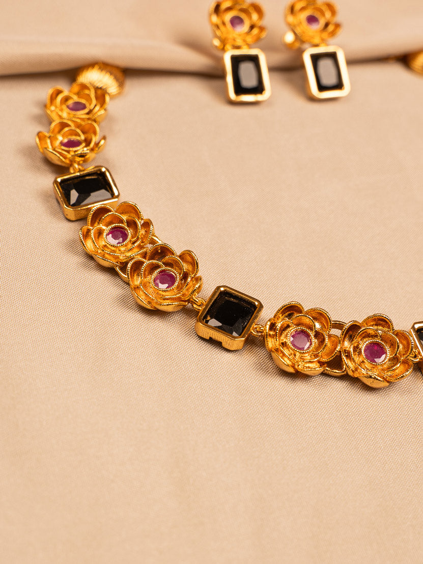 Elegant Black Stone and Floral Gold-Plated Necklace Set with Earrings