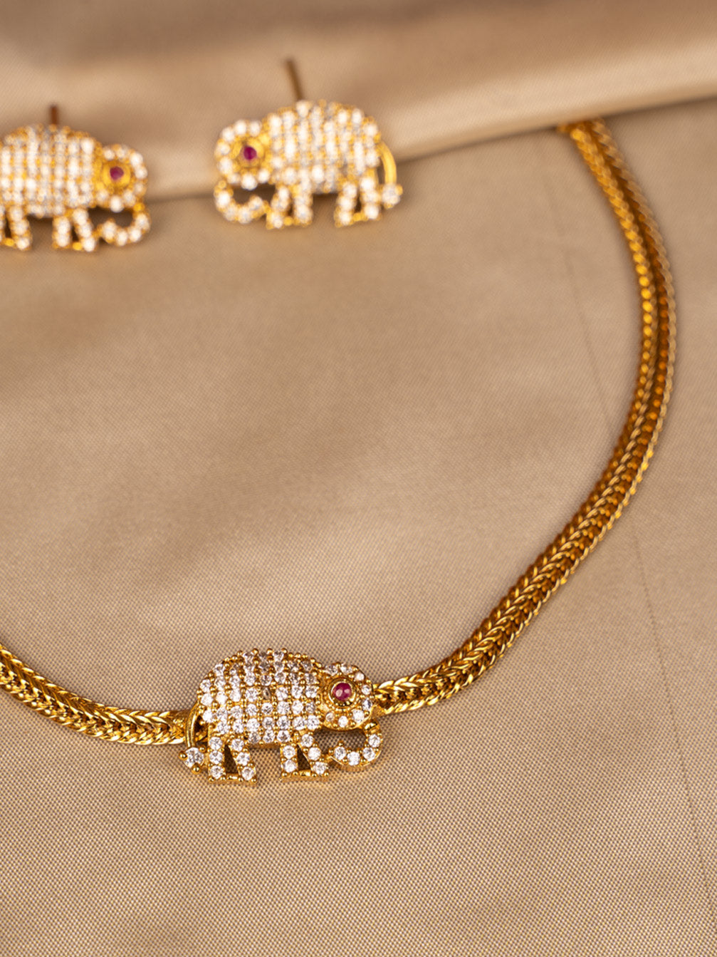 Elephant Pendant Necklace – Symbol of Strength & Wisdom KC589