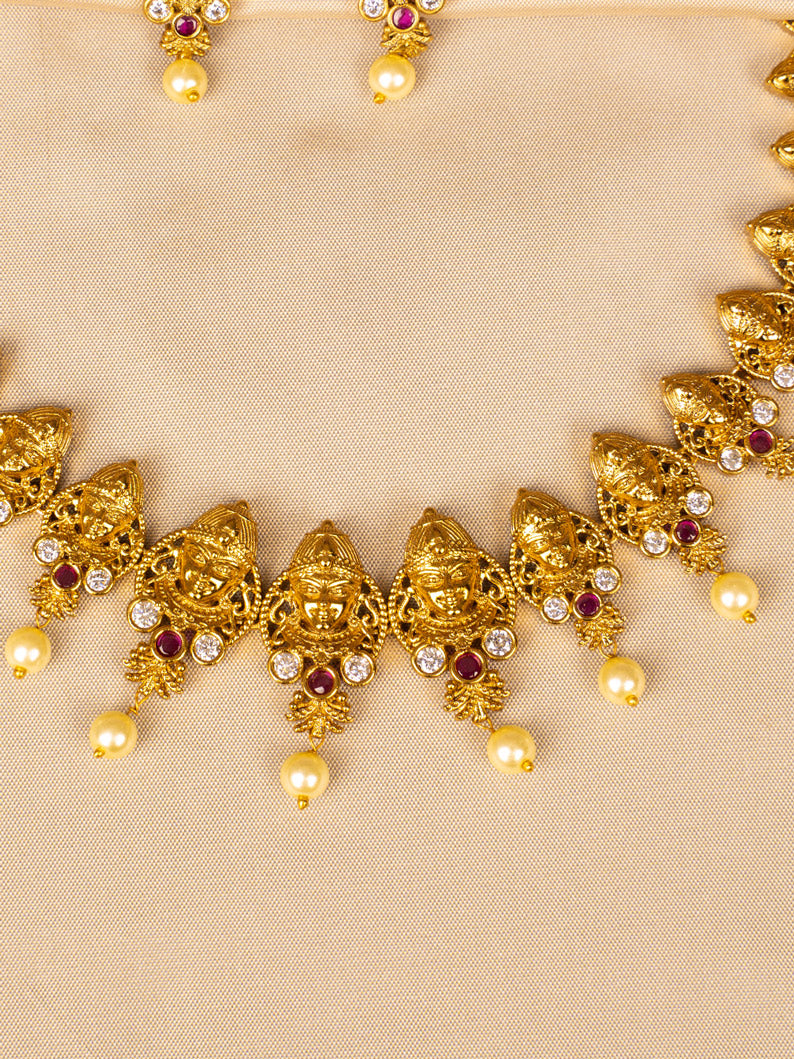 White Beads Temple Jewellery Necklace Set – Traditional & Divine KC586