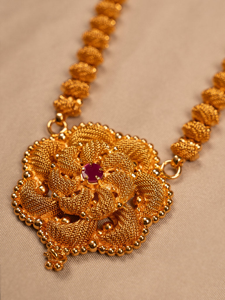 Paisley Floral Pendant Necklace – Red & Green Stones