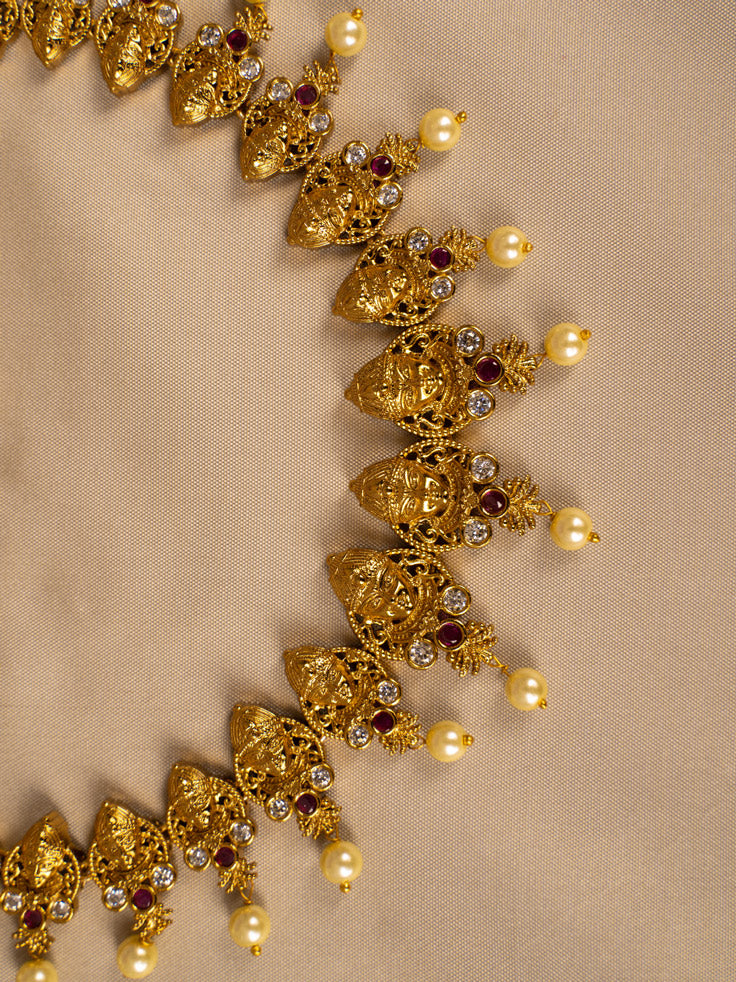 White Beads Temple Jewellery Necklace Set – Traditional & Divine KC586