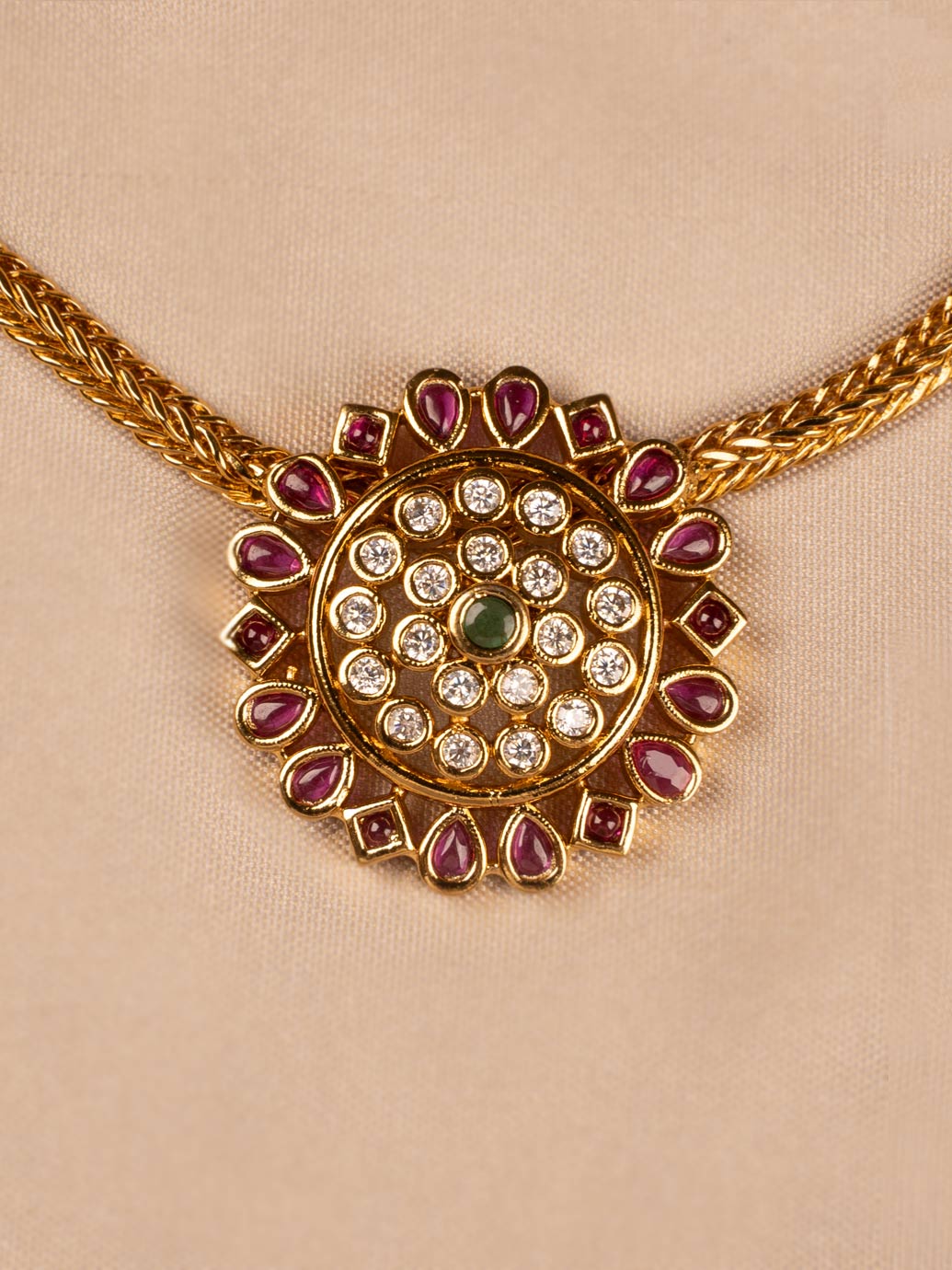 Necklace With Round Pendant Temple jewellery design KC310