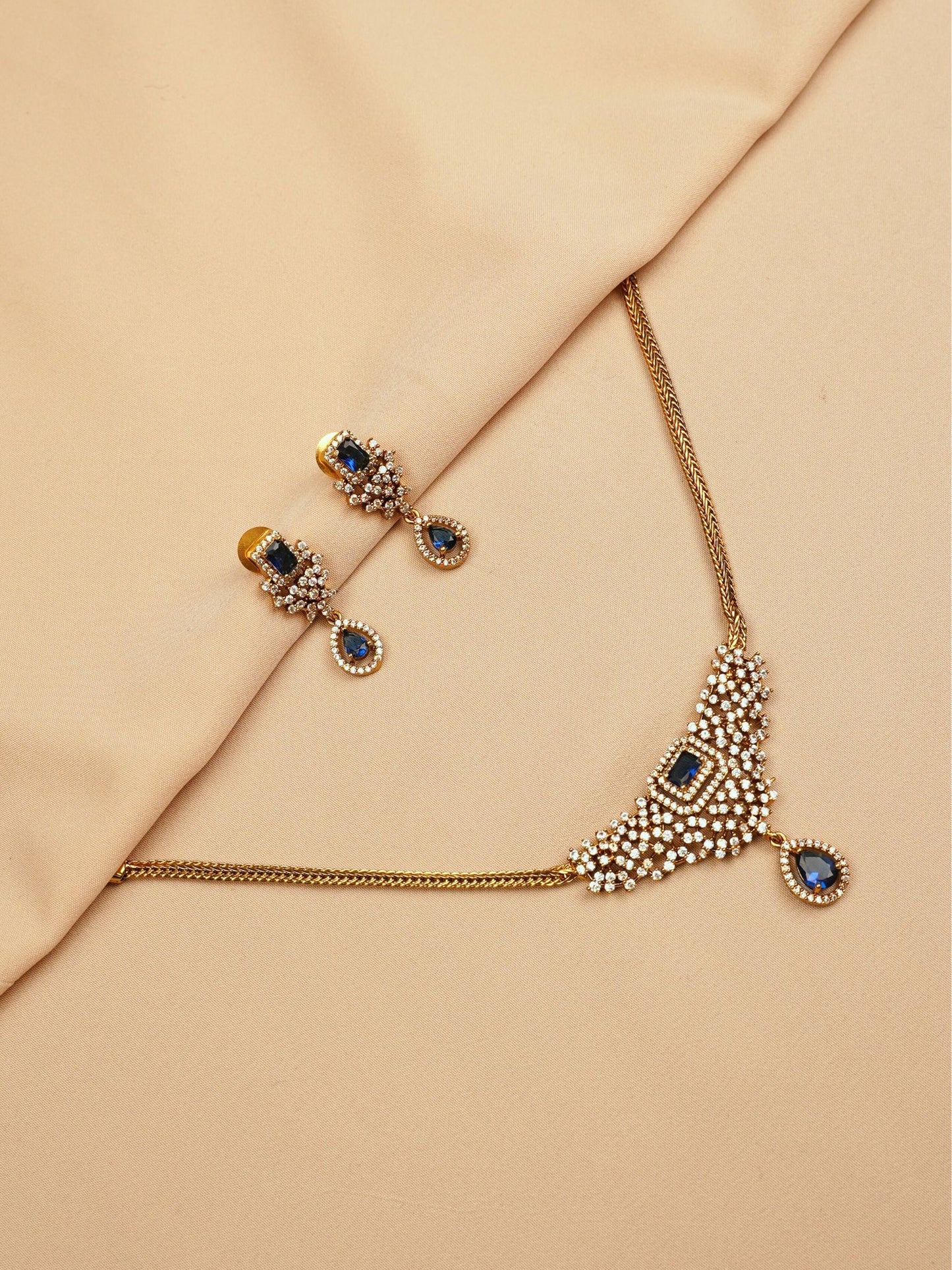 Sapphire Stardust Necklace Set
