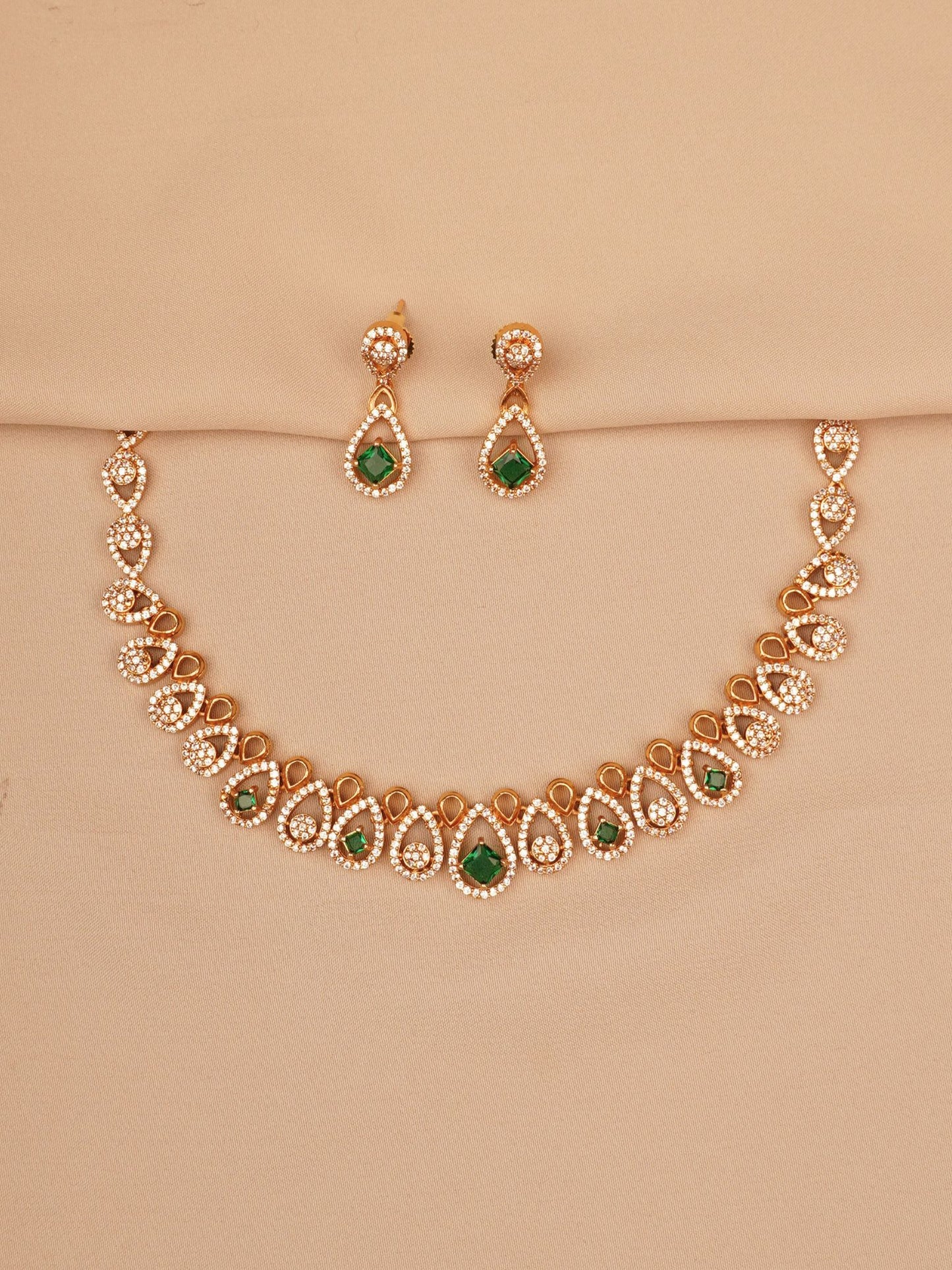 Emerald Mirage Teardrop Necklace & Earrings Set
