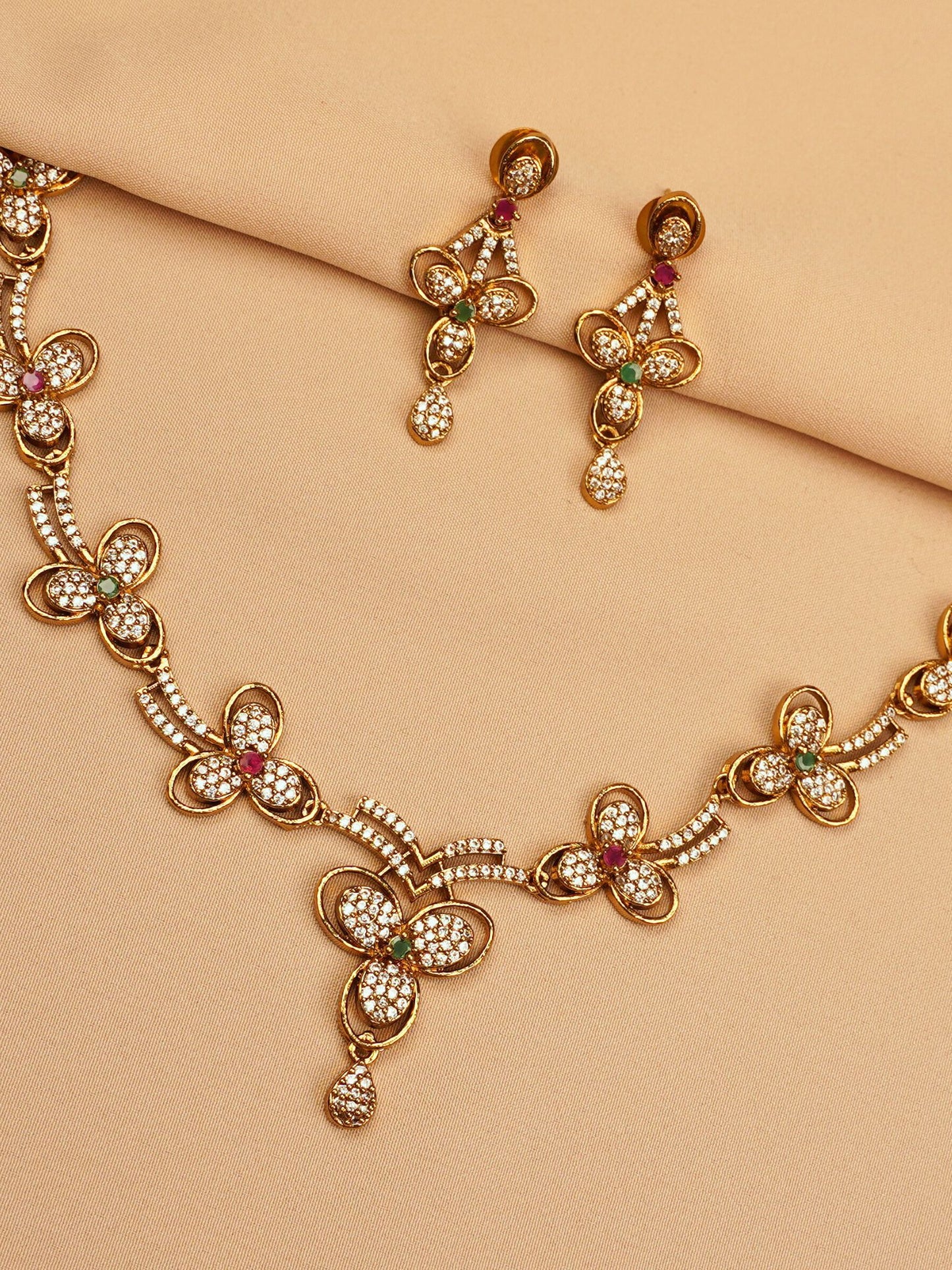 Floral Harmony Crystal Necklace Set