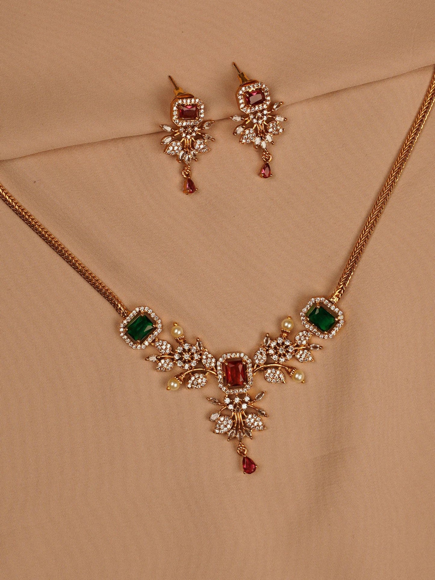 Emerald Green and Red Stone Necklace Set