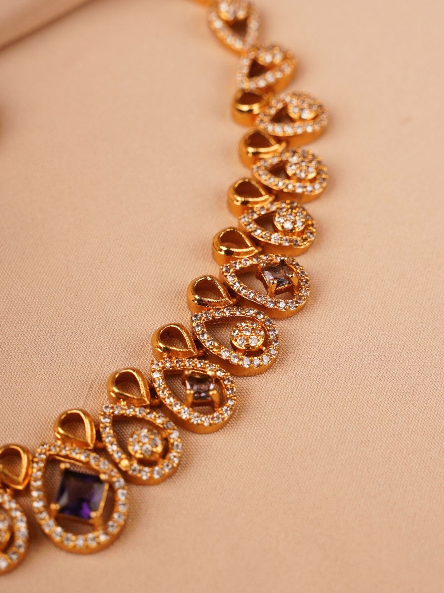 Selene Champagne Drop