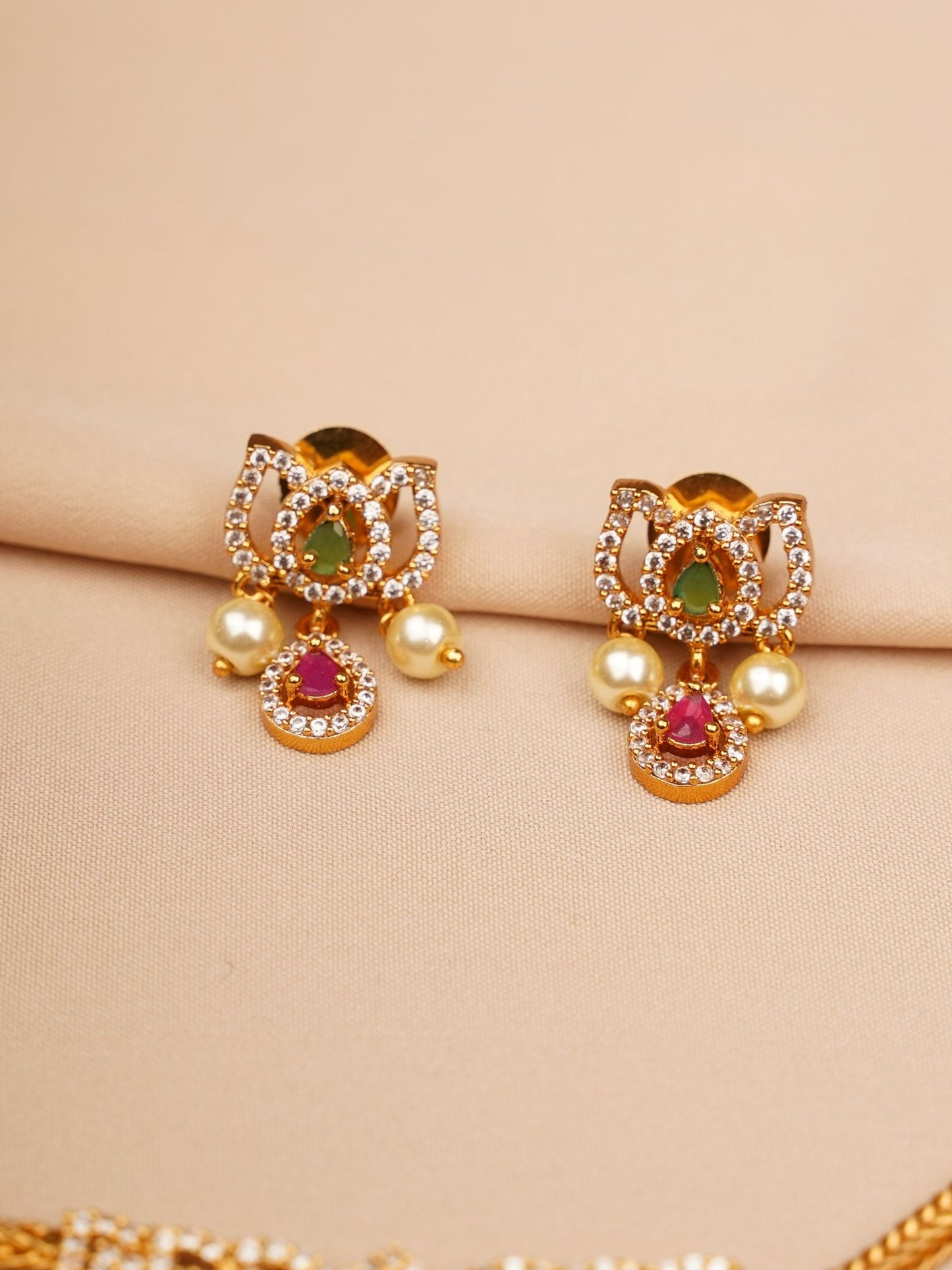 Emerald–Ruby Pearl Drop Necklace & Earrings Set