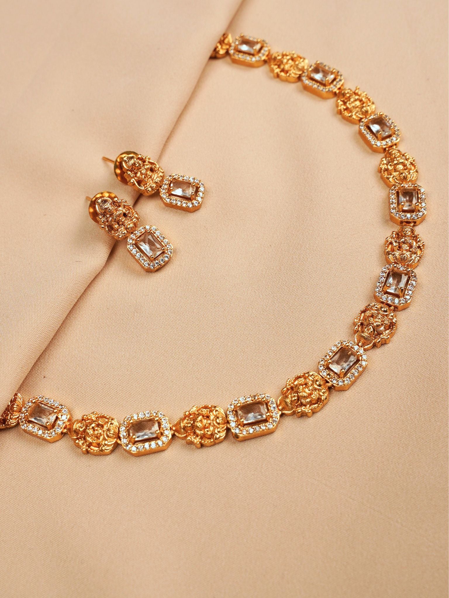 White Stone Necklace Set