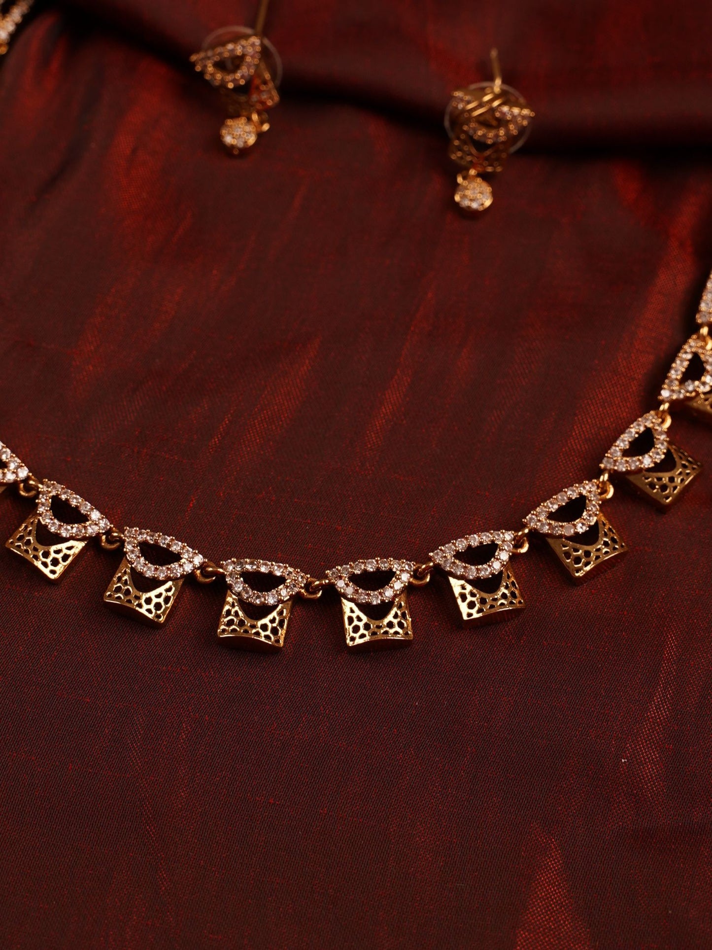 Contemporary Gold Cutwork Necklace Set with Crystal Accents