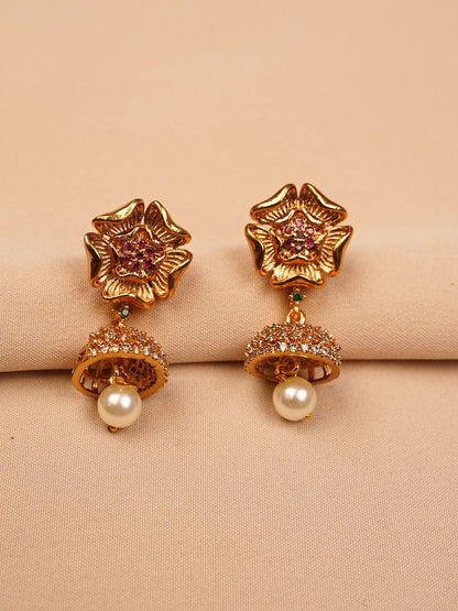 Floral Belle Pearl Necklace Set