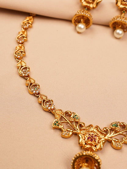 Floral Belle Pearl Necklace Set