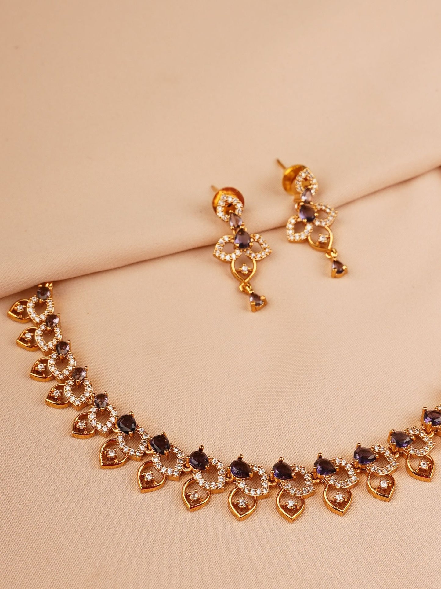 Smoky Pearl Heart Necklace Set