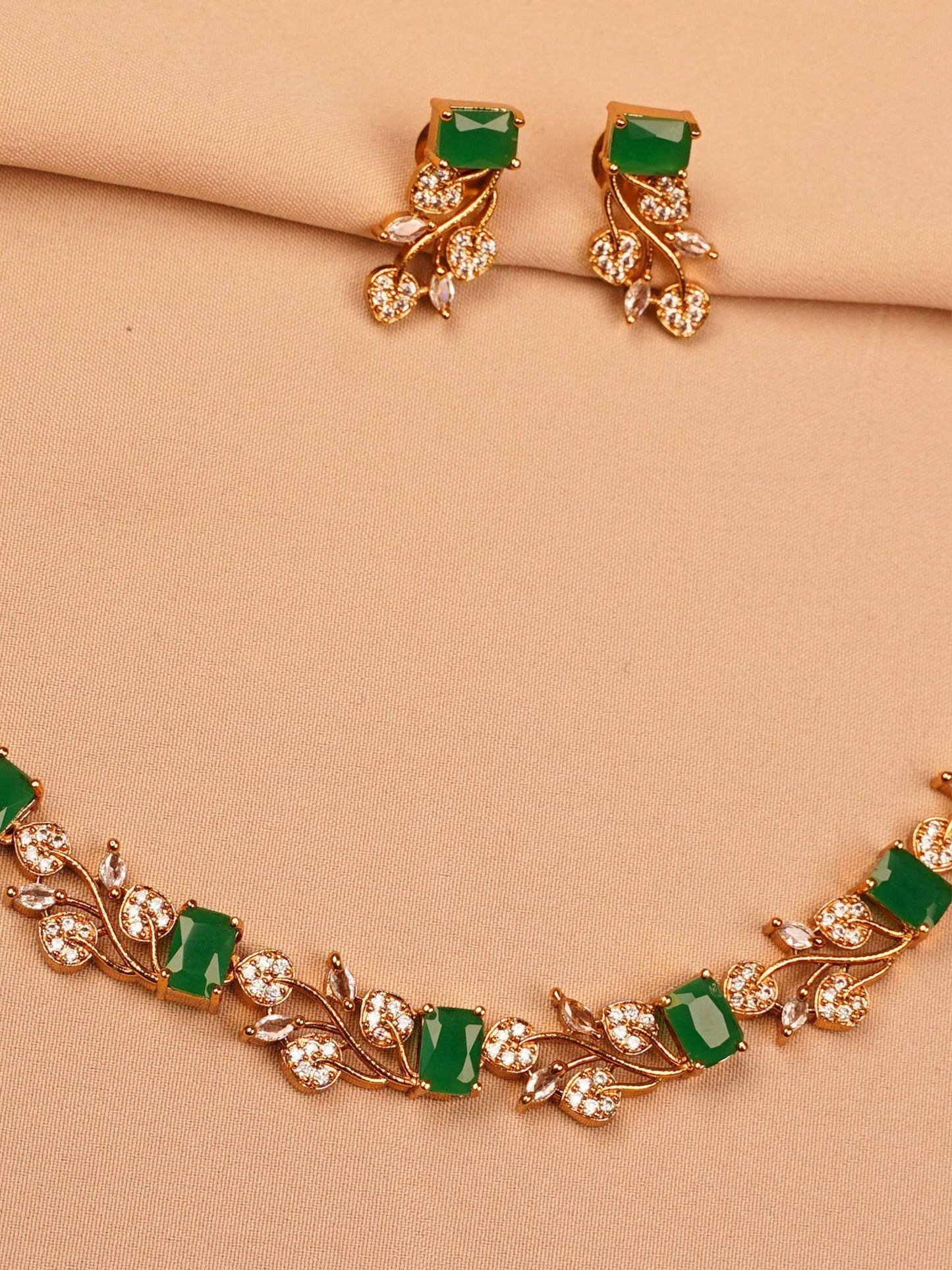 Emerald Royal Garden Necklace Set