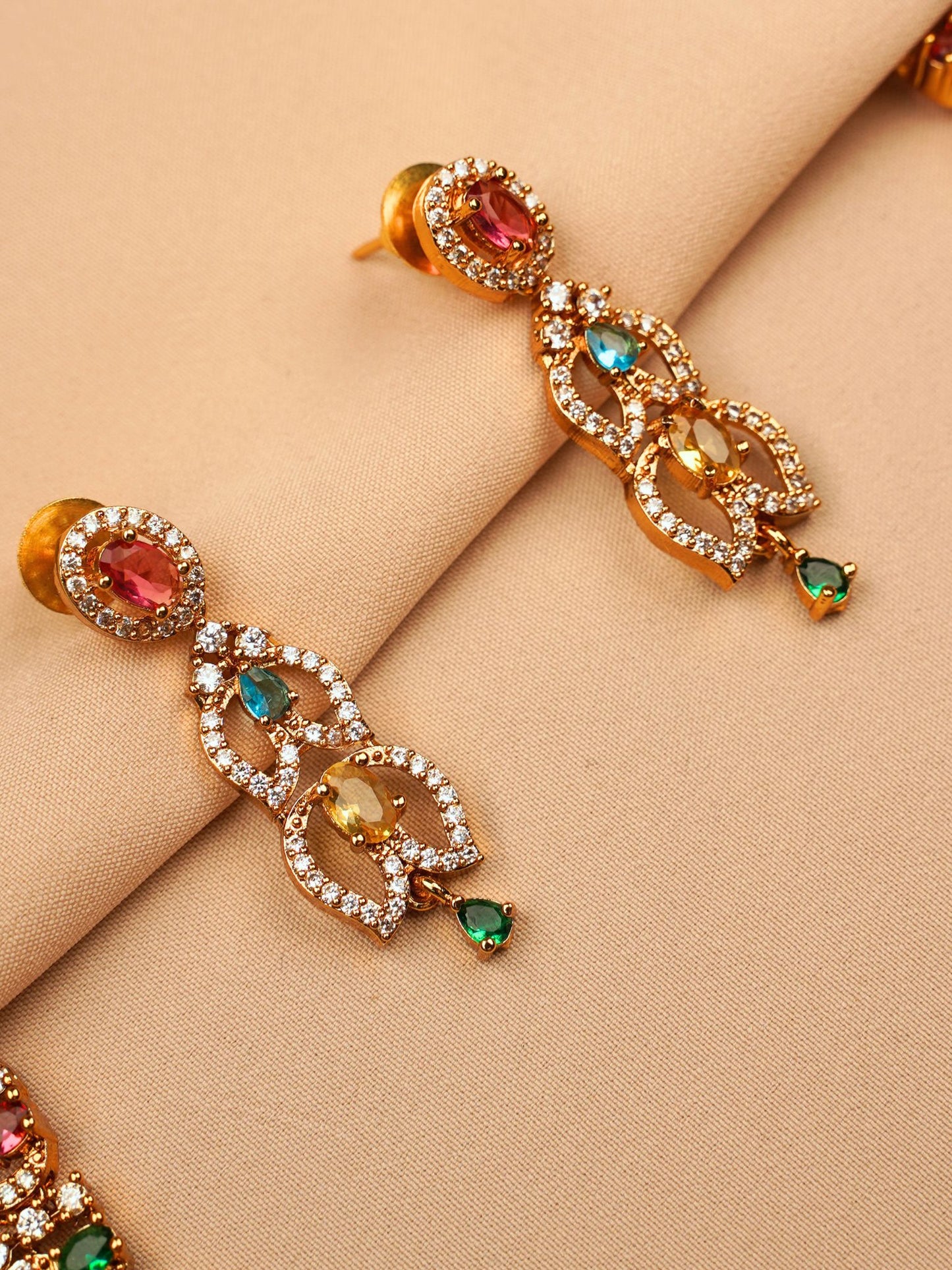 Royal Navaratna Grace Necklace Set