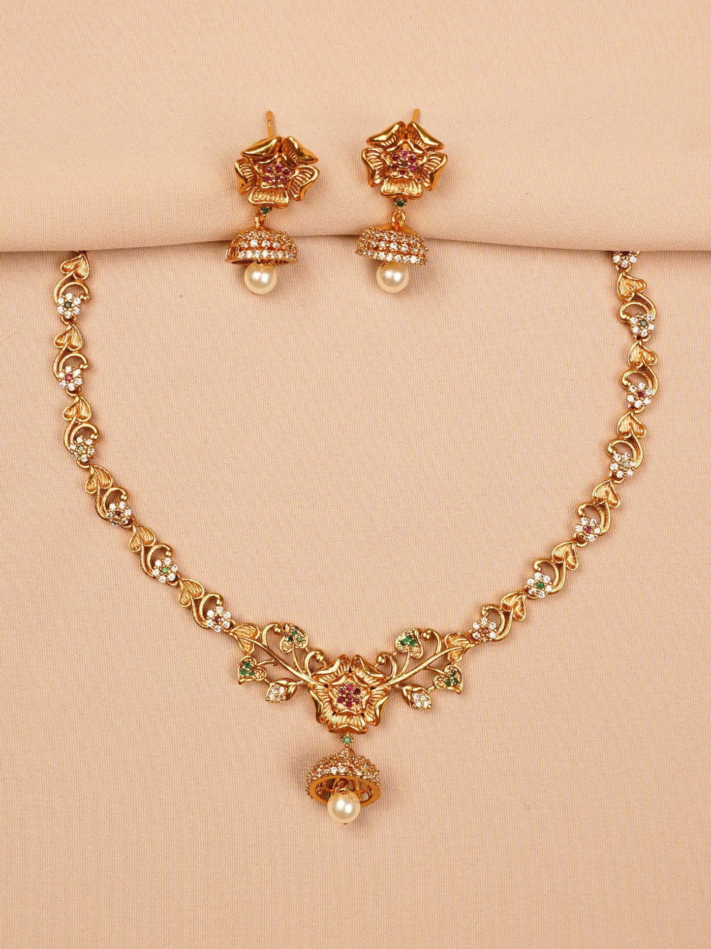 Floral Belle Pearl Necklace Set