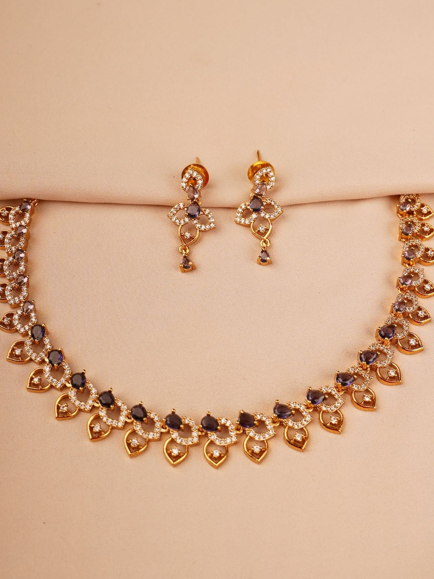 Smoky Pearl Heart Necklace Set