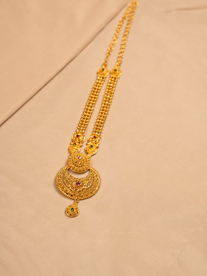 Temple-Inspired Antique Gold Necklace with Intricate Filigree Pendant