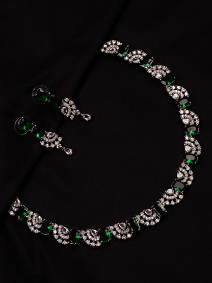 Emerald Elegance Choker Necklace Set