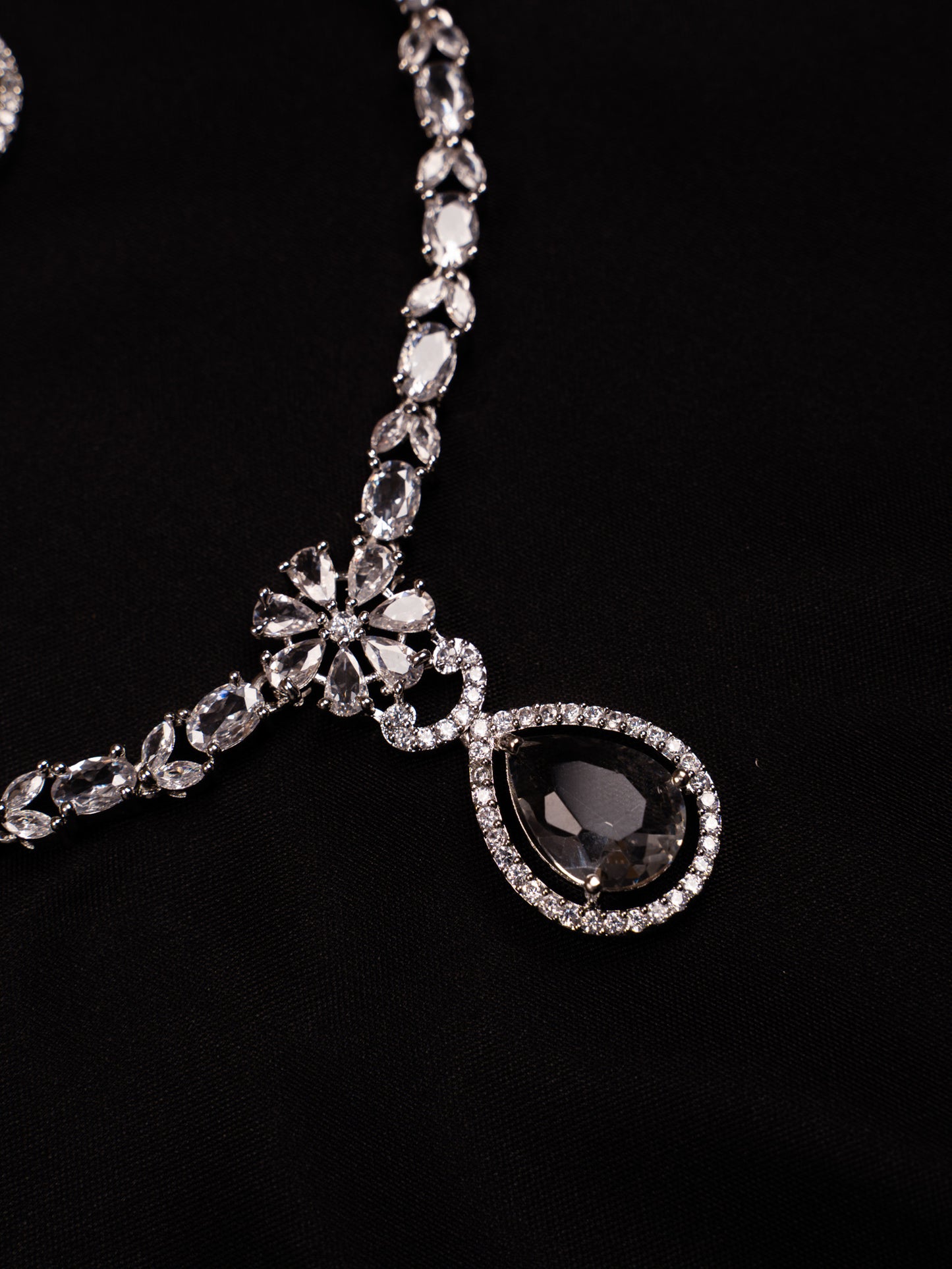 Midnight Spark Teardrop Necklace Set