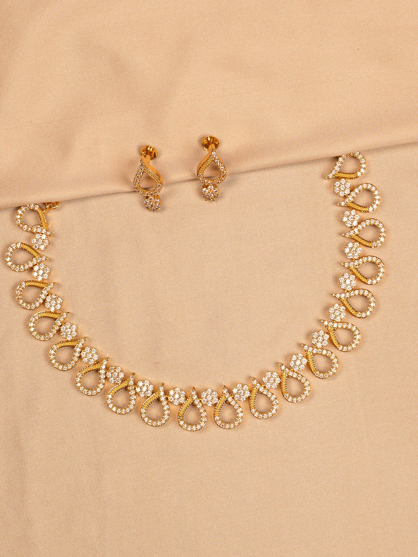 Teardrop Zircon Necklace Set with Earrings – Gold-Plated Finish