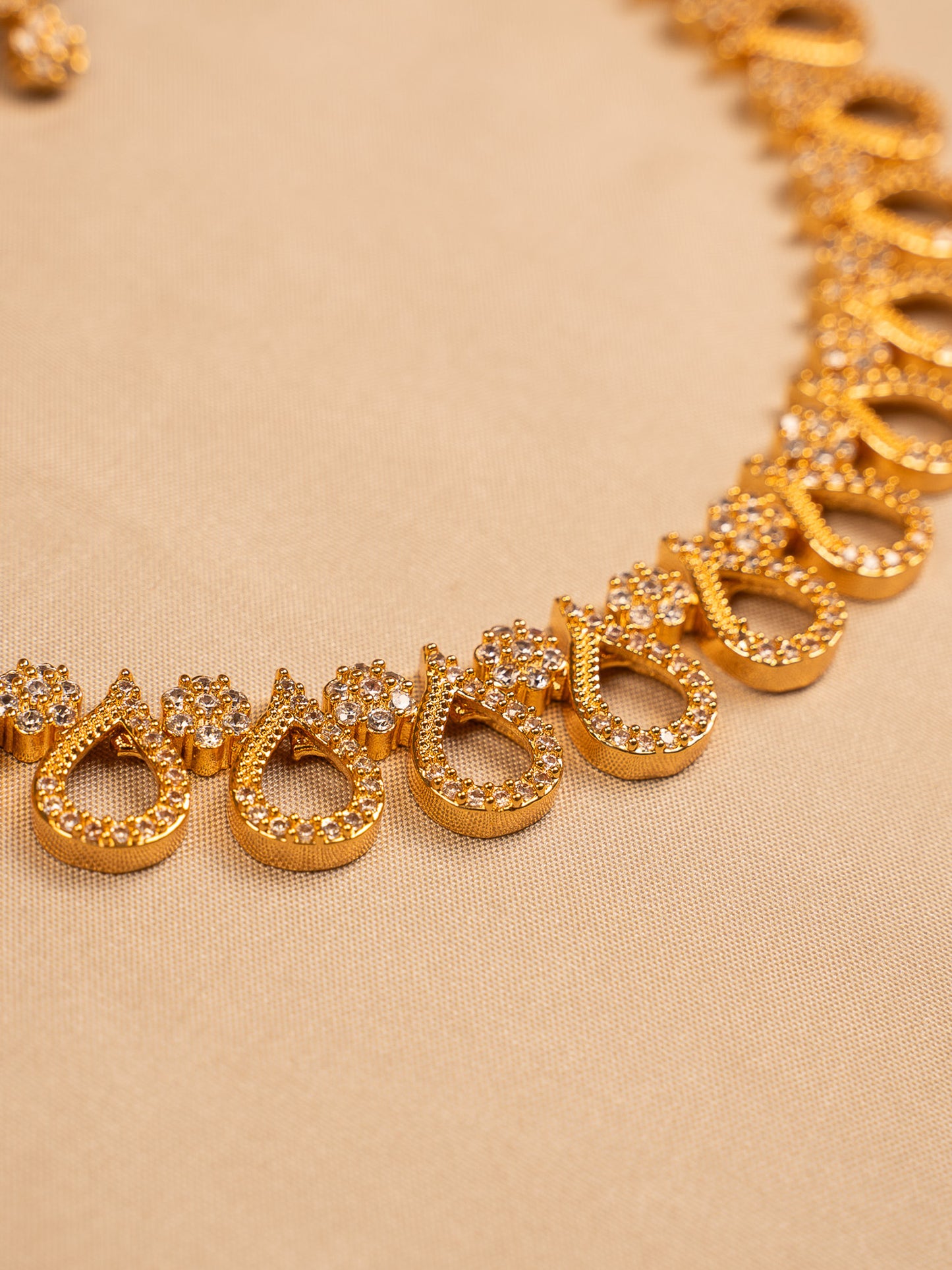 Teardrop Zircon Necklace Set with Earrings – Gold-Plated Finish