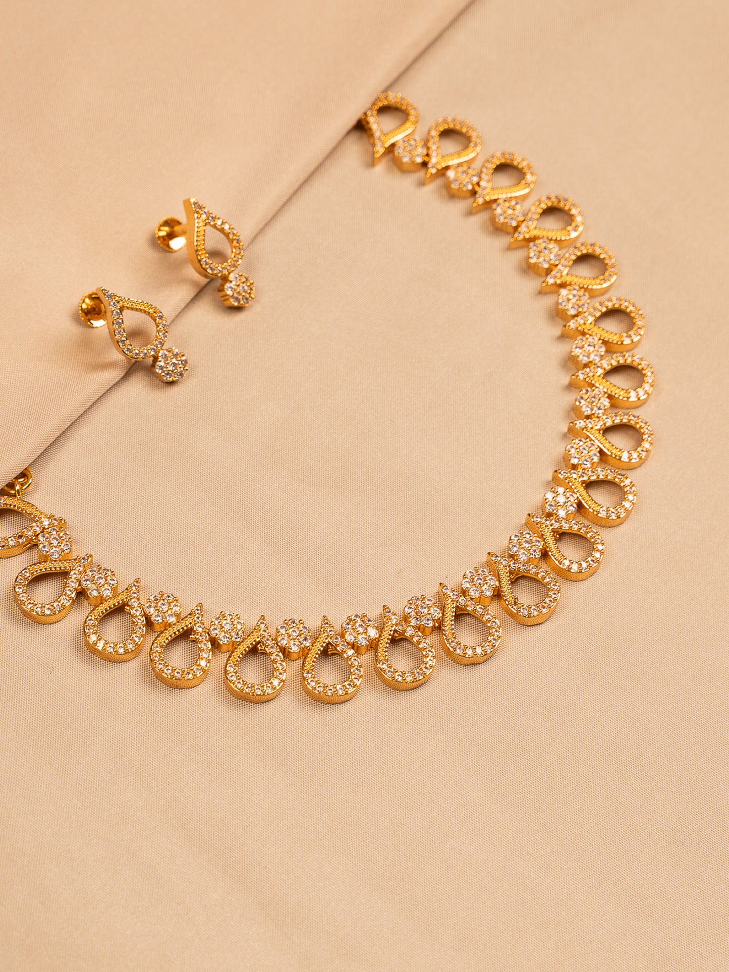 Teardrop Zircon Necklace Set with Earrings – Gold-Plated Finish