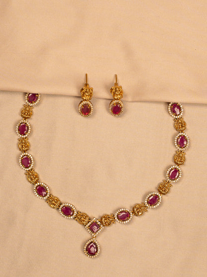 Regal Ruby Oval Necklace Set with Textured Gold Links