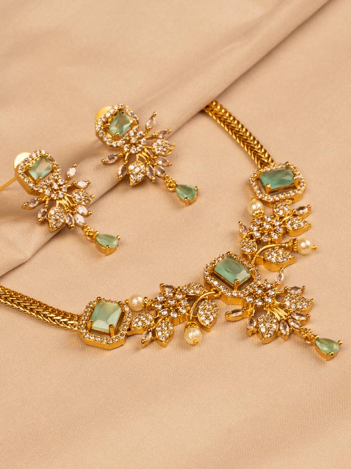 Exquisite Green and White Stone Necklace Set KC313