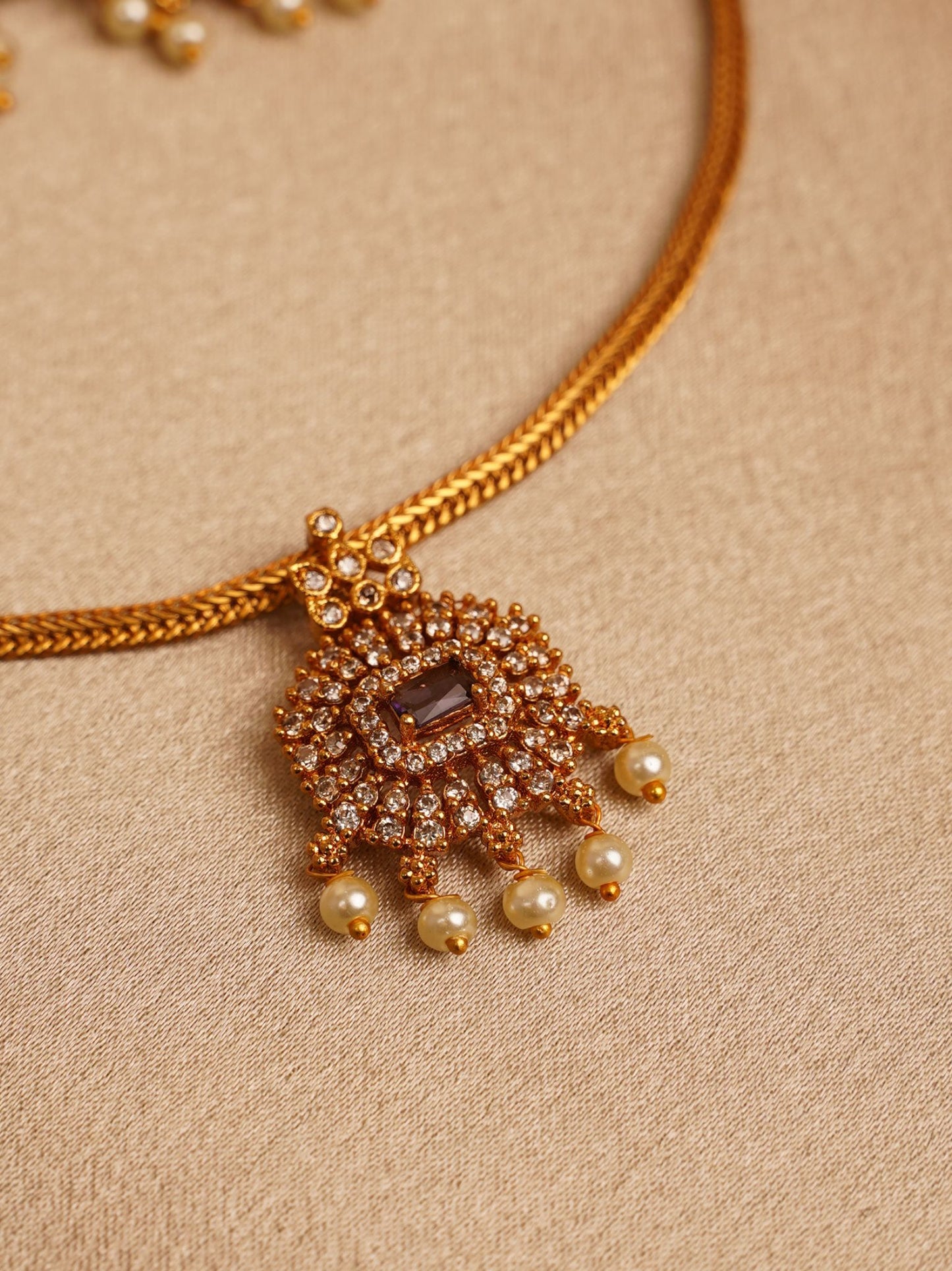 Royal Ember Choker Set