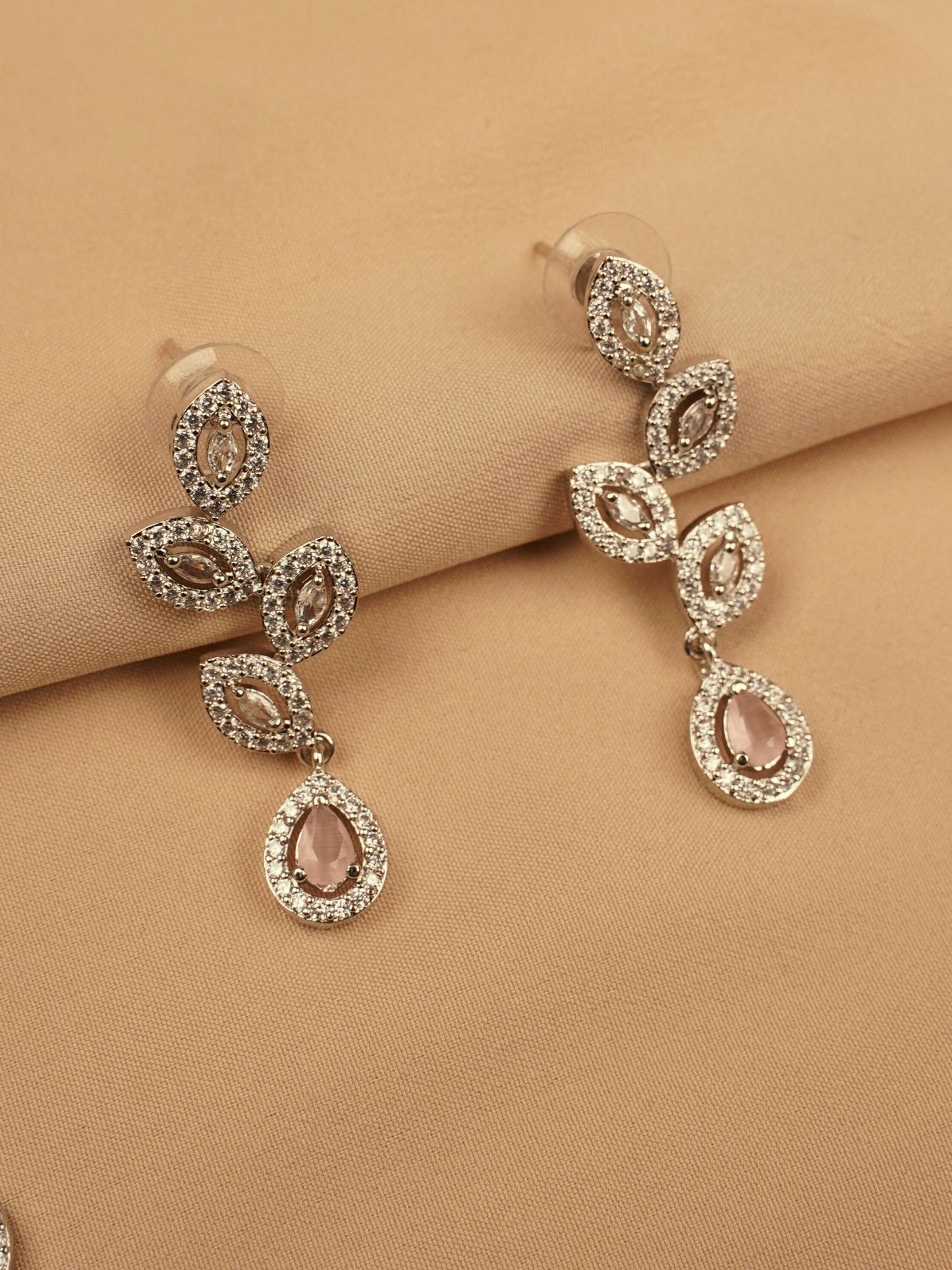 Rose Gold-Plated Leaf Motif Necklace Set with Earrings