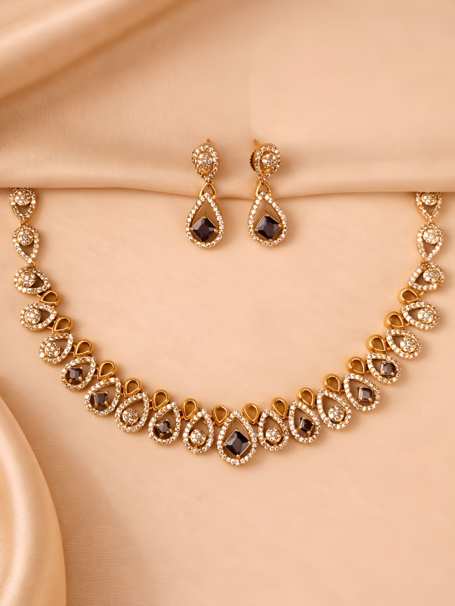 Selene Champagne Drop