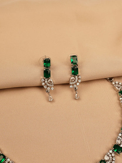 Emerald Elegance Choker Necklace Set