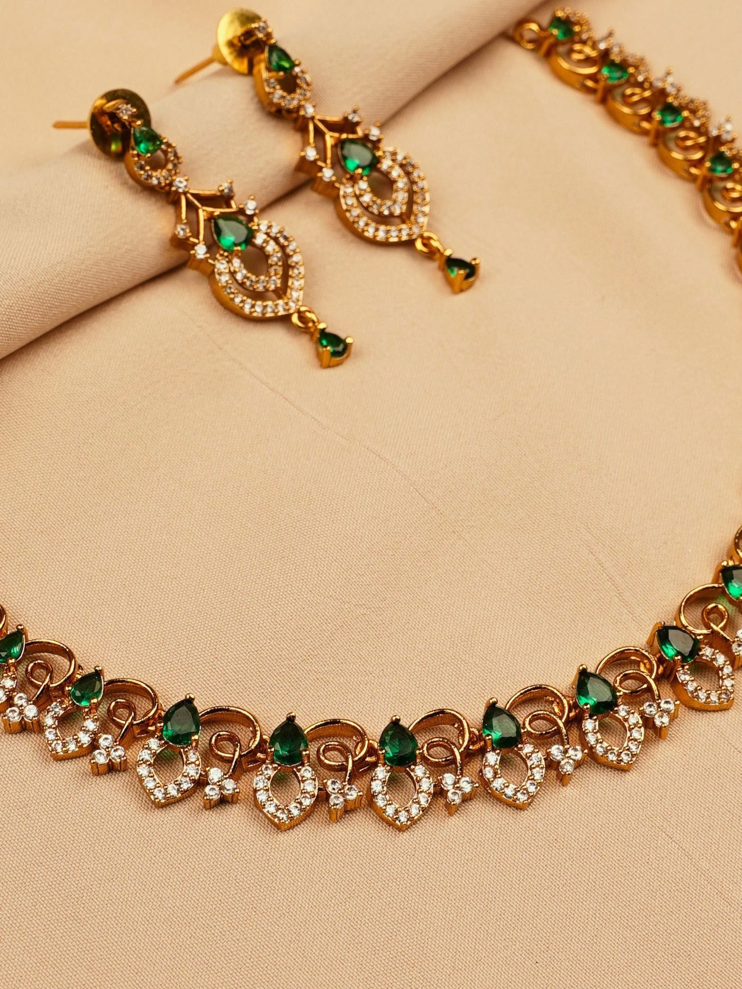 Elegant Gold-Plated Emerald Necklace Set with Earrings