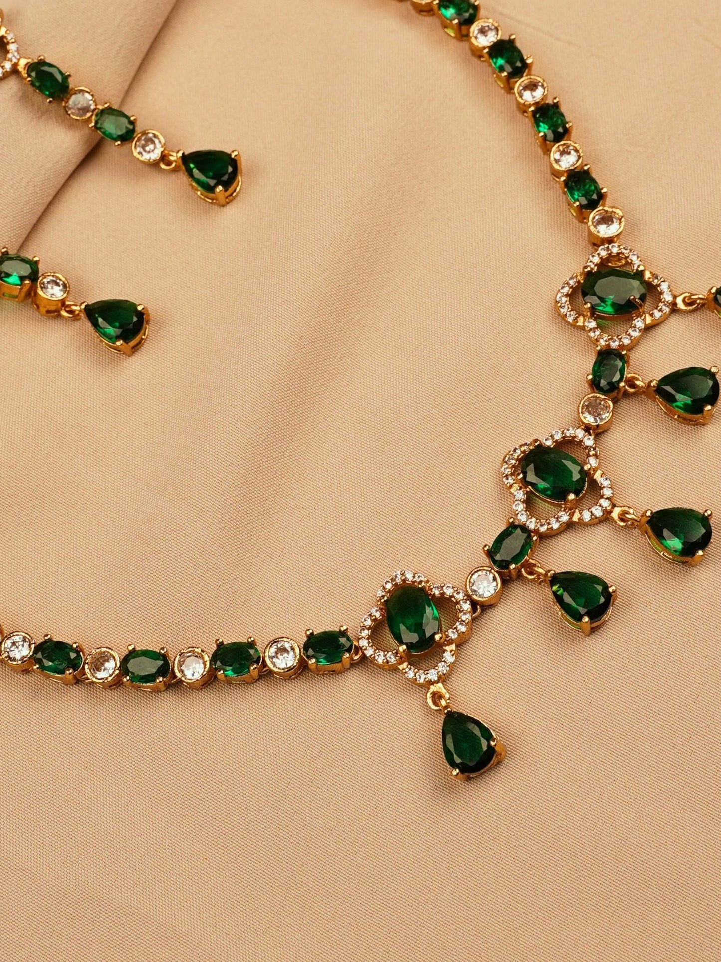 Gold-Plated Emerald Choker Necklace Set with Drop Earrings